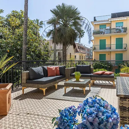 Submaris/luxury Flat /terrazza/ 50m Beach/ Centro * Diano Marina