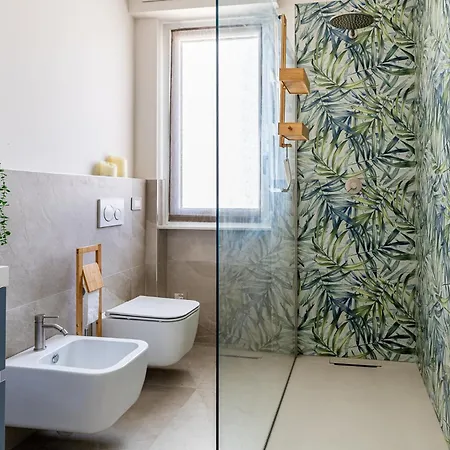 Submaris/luxury Flat /terrazza/ 50m Beach/ Centro Appartement